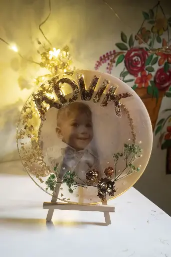Resin Frame (8 inches)